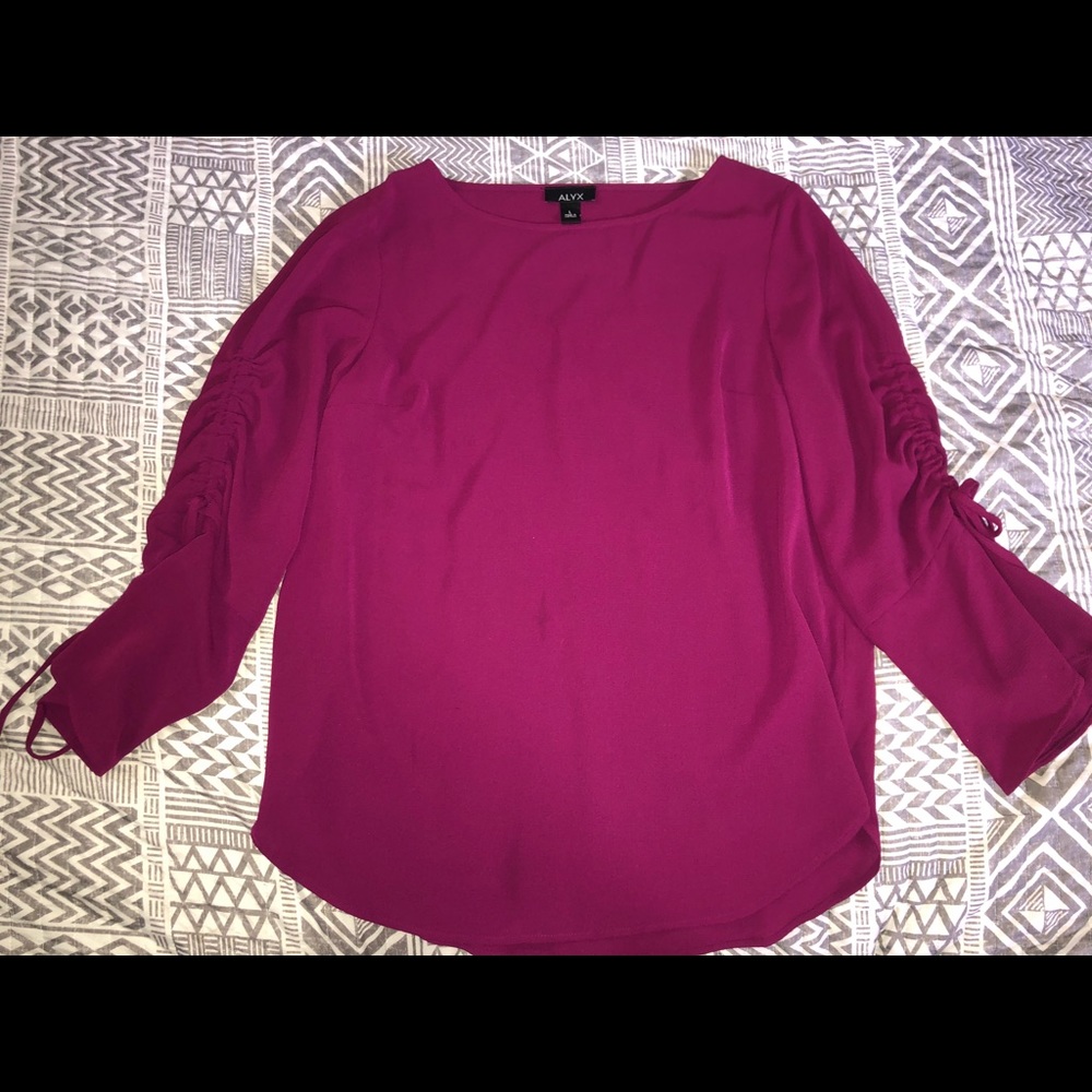 dark pink/purple top